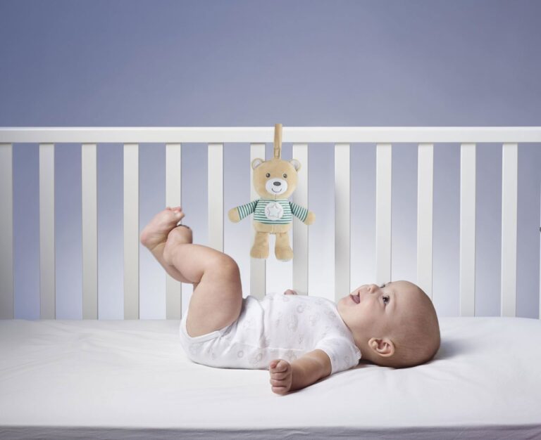 chicco Βρεφικό Αρκουδάκι με Προβολέα baby bear Σιέλ Για 0+ (Αντιγραφή)