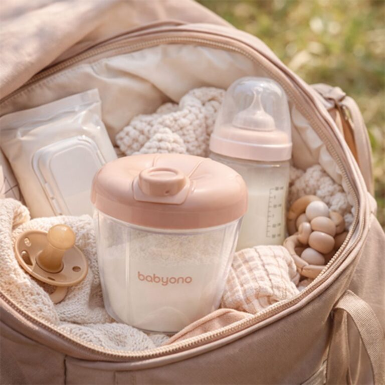 babyono: Φορητό Δοχείο για Γάλα σε Σκόνη με 4 Χωριστές Θήκες Κωδ: bn1022/01